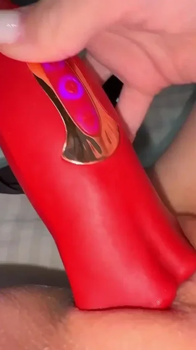 Omg I'm Cumming Hard Real Female Orgasm