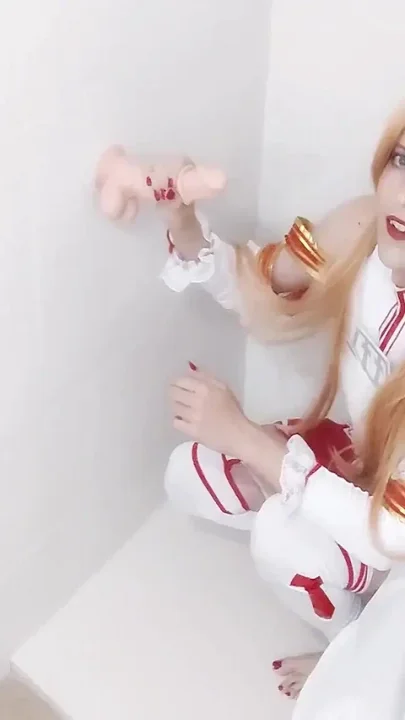 Cosplayer Gives a Blowjob and Gets Fucked Leaning Against the Wall