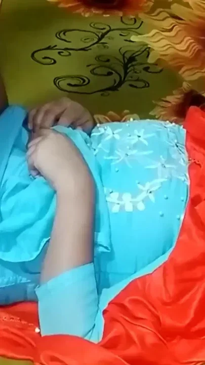 The girl is completely restless for sex Clip 1
