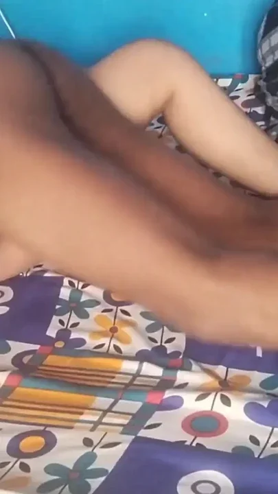 Indian muslim girl hindu boy hard fucking in oyi Clip 1