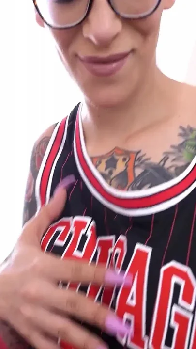 Girls Rimming - Tattooed Slut Devours Cock and Cum
