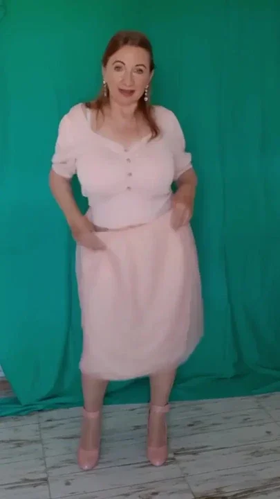 I start to take off my clothes striptease Dance naked for you with my huge bouncing boobs