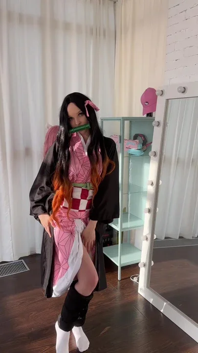 Cheeks out kimono slipping can you handle this view