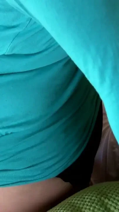 Chubby babe eats cum after a hard fuck on the floor
