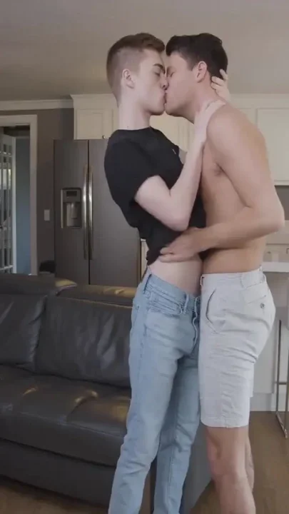 NextDoorTwink - Twink Walker Tanner Reed fucked like a bitch
