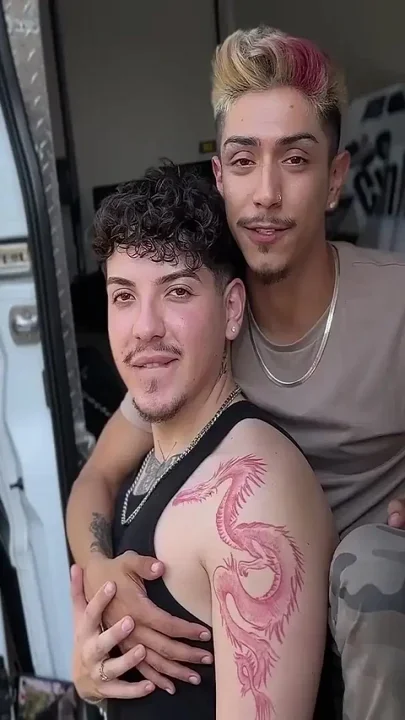 Sucking off Thug Dl Homie Car Fun Hardcore Gay