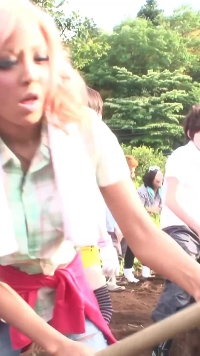 Young Japanese Slut Raina Ogami Seduces Him Into Drilling Her Hole