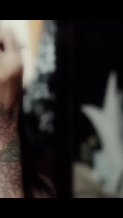 Hot Girl Gets Licked Passionately