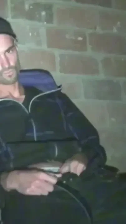 Romeo fucked by a bad boy in a discreet basement