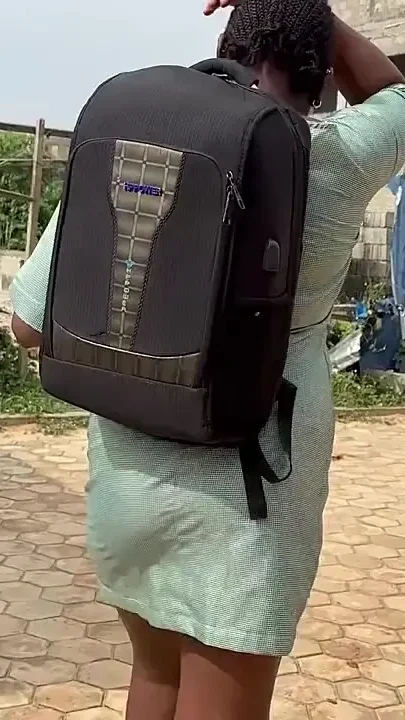 I Sneak Out of School for a Quickie with My Street Boyfriend