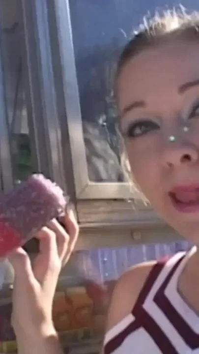 Kinky Babes Scene-2sexy Big-bootied Teen Enjoys the Ice Cream Man's Cock