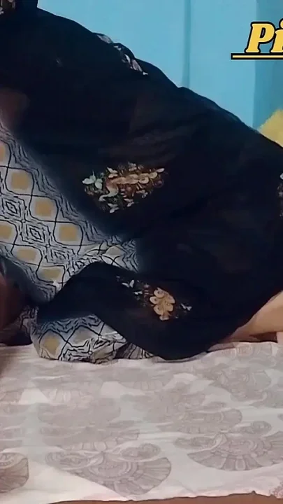 Desi Cheating Wife Visits Her New Boyfriend and Has Passionate Sex with Him