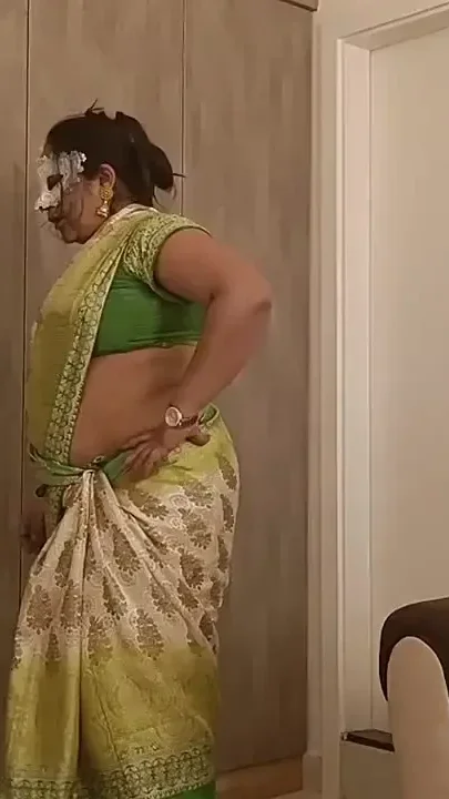 BBW Masturbates