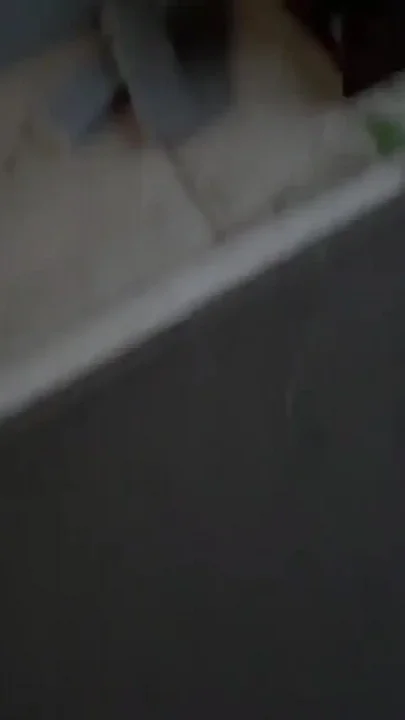 Public Self-play - a True Ona-girl Records Her Quiet Peak on a City Walk Chapter-5