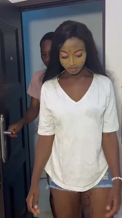 She Came for a Hot Massage and Saw My Big Dick Now She Wants a Happy Ending