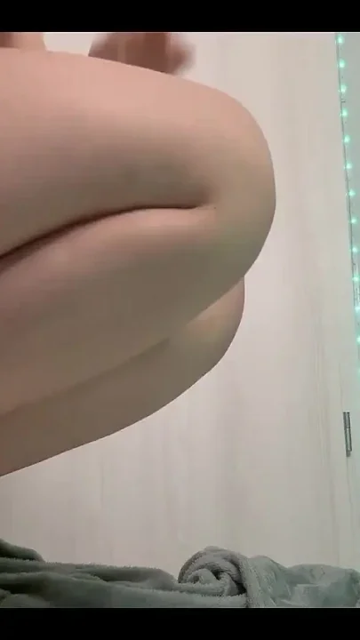Squirt on Face Squirt on a Body Naked Fuck Ass to Squirt Anal with 18cm Dildo