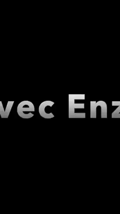 Enzo fucked barebakc by Hurricane
