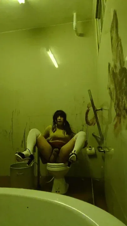 Public toilet slave waiting for master Clip 2