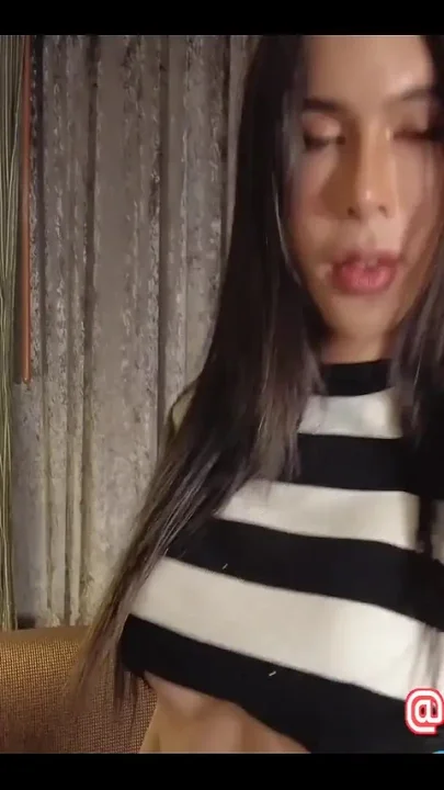 Stunning Asian Trans Babe Teacher Praew Loves Foreign Cock