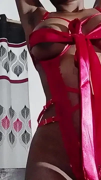 Alexa - Lingerie Dance Teasing Curves Wild Passion Awaits
