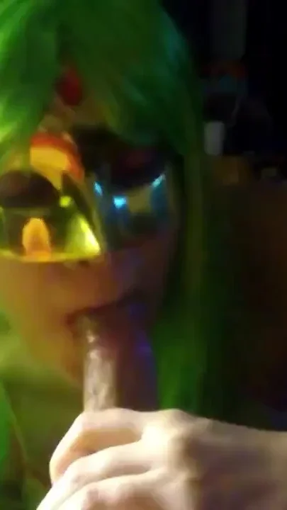 Taping the cock and i take out milk