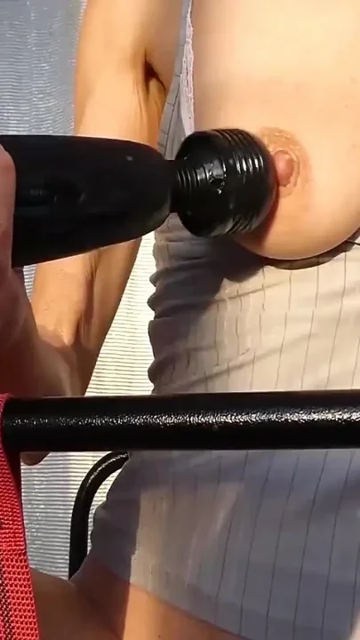 He Cum Inside Stepmom and Got a Shower of Squirt