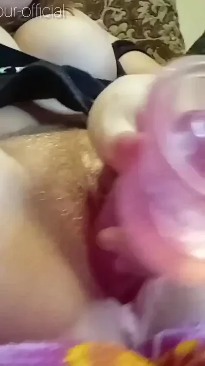 An horny 18-year-old college student masturbation her tight pussy and then orgasms Clip 1