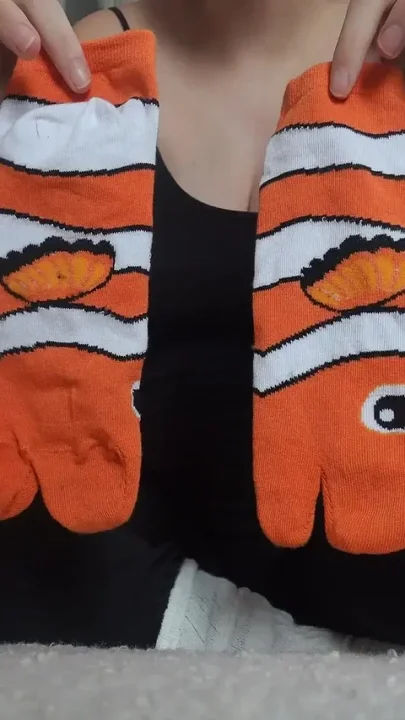 My Stepsister Tries Out What It's Like to Wear Japanese Tabi Socks and Then