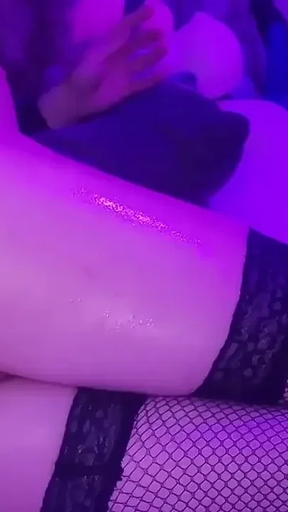 Oiled up and Fucking Myself Until I Cum