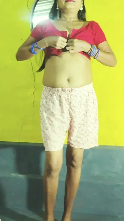 Nepali Ayesha girl take selfie for her boyfriend