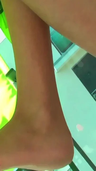 Omg I piss in my bikini while I just wanted to masturbate