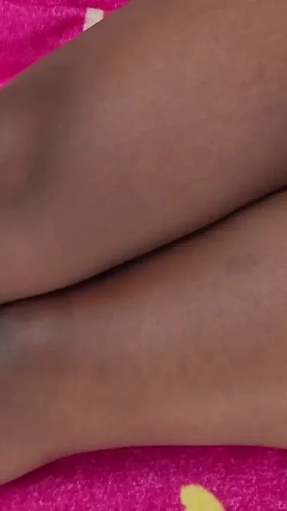 Chohi Delight Is a Leggy Secretary That Loves Her Toes Sucked Before She Fucks