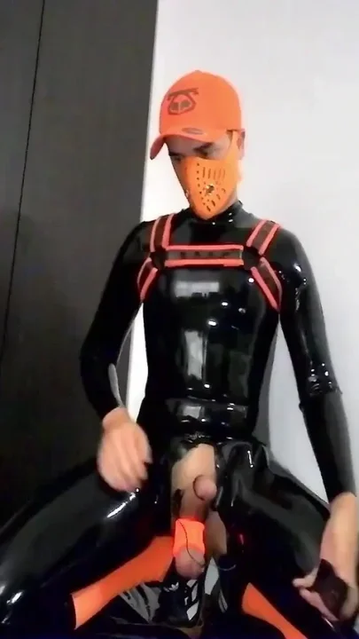Rubber twink electro cbt