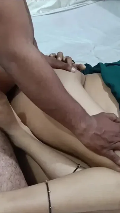 Gorgeous muslim mom was fucked by her step son Clip 1