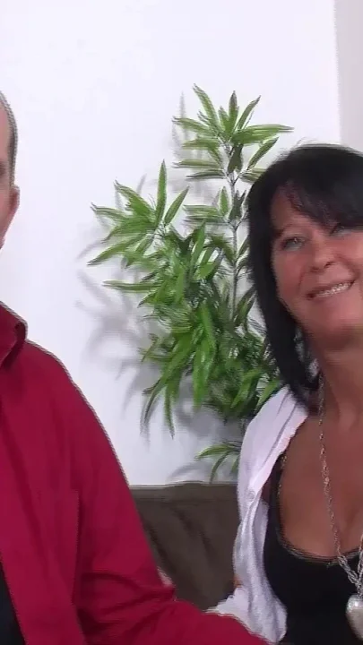 Stunning Mature Slut From Germany Got Pounded in Threeway
