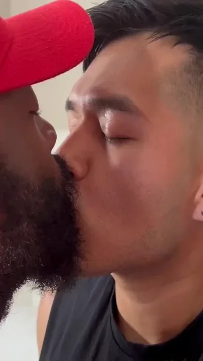 Champ and Migs Make Out and Suck