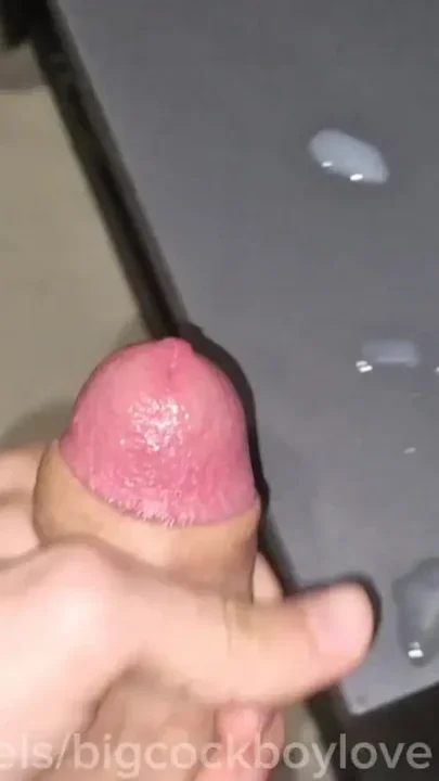 Cum in the glory hole big dicks of guys spewing creampie on the toilet walls go