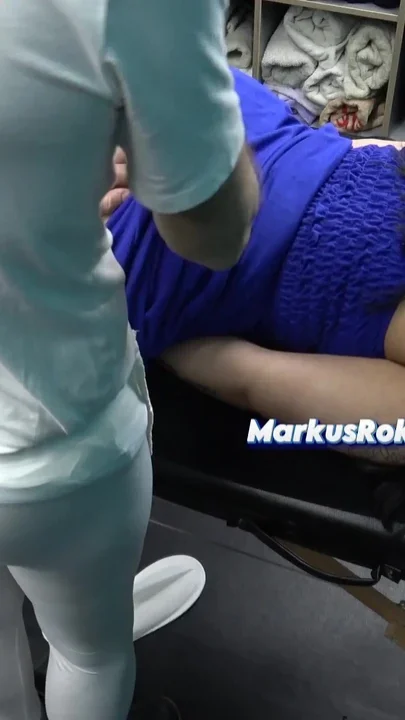 I Realized That the Masseur Was Giving Me a Dick Massage and I Let Him Do It