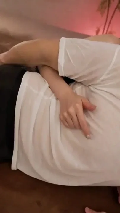Horny Whispers and Soft Touching Behind Awesome Sex Service From the Spa