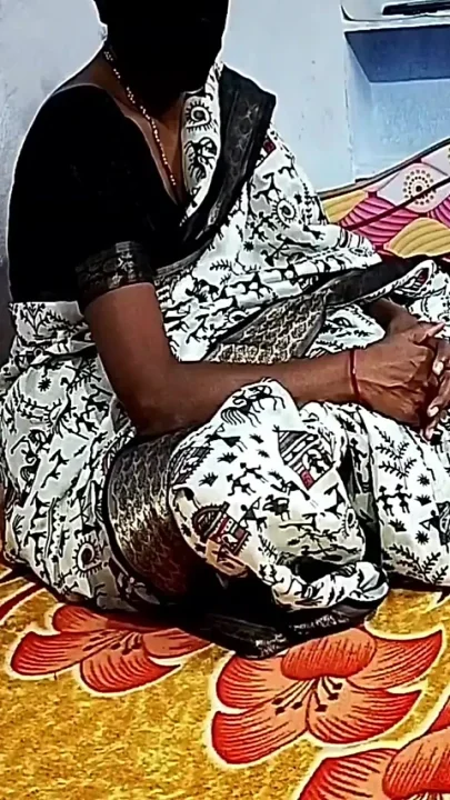 Indian Hot Wife Homemade Pussy Licking Blowjob Footjob Fucking