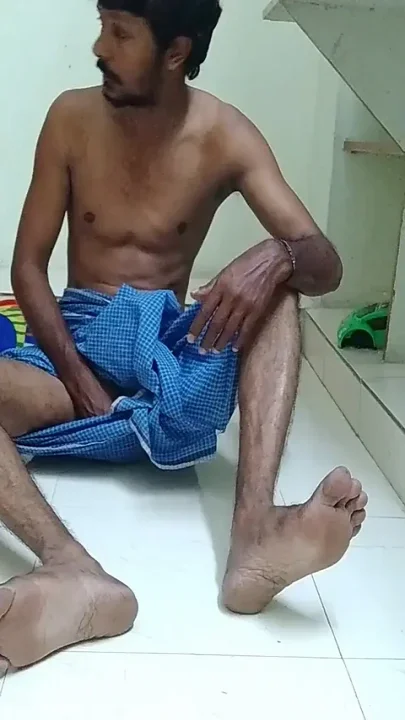 Opening Legs Wide of Sexy Indian Aunty Cum Inside Her