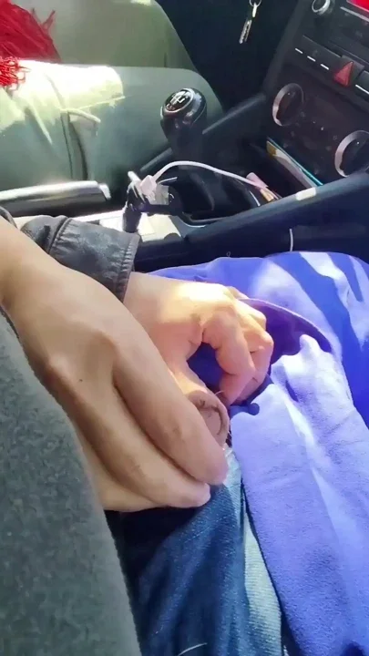 5 Minutes in Traffic She Couldn't Wait Any Longer Clip 1