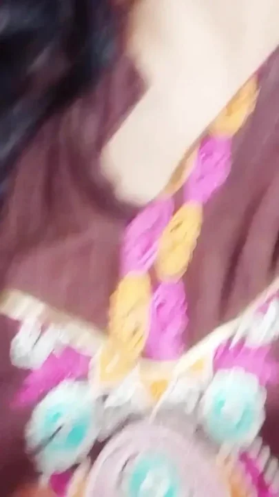 Incredible Sexy Body Taking Bath in Desi Bathroom and Peeing