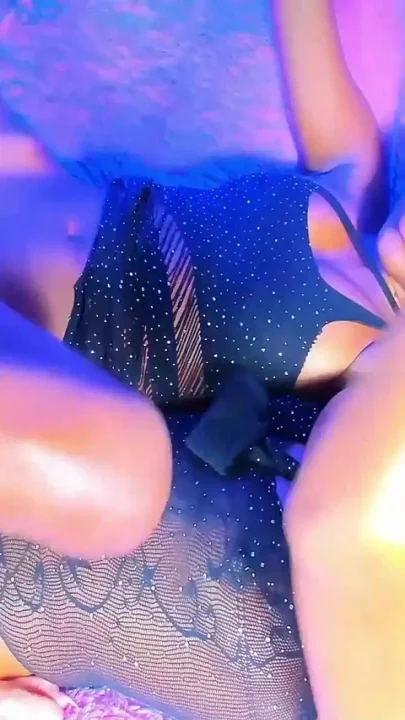 Tongue Deep in My Pussy While I Suck Her Big Clit - Contrast