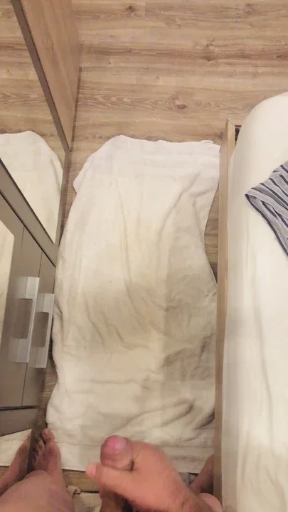 Handjob with long distance cumshot