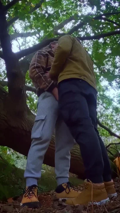 Sneaky BJ at the Park