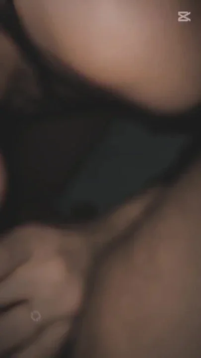 Slow mo blowjob and pussy play