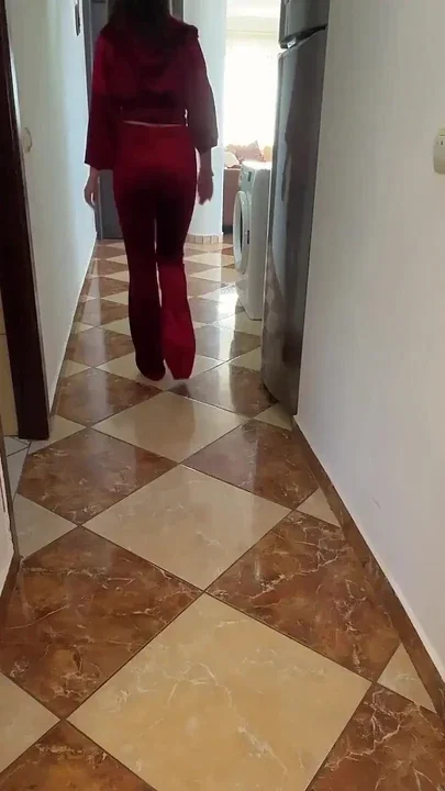 Red Velvet Fart Queen