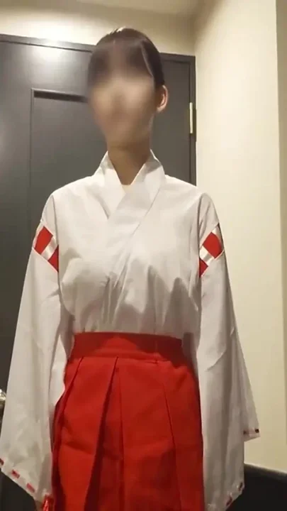 Busty Shrine Maiden Inspires Playful Training Challenging Restraint Through