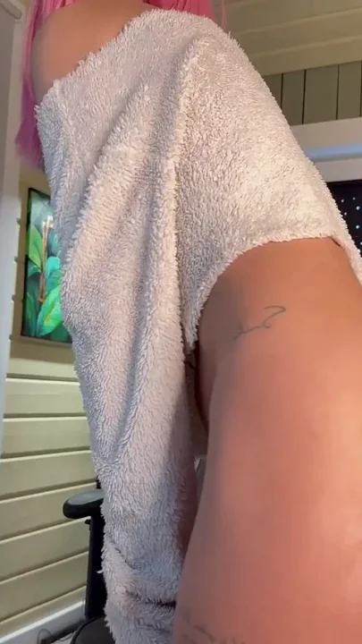 Sandy Loves to Rub Her Clit with Fingers and on Her Hard Dildo Toy